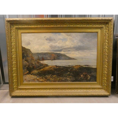 1089 - GUSTAVE DE BREANSKI, SAIL BOATS ON THE COASTLINE SIGNED GILT FRAMED OIL PAINTING 60 X 90 CM