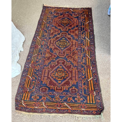 1413 - BROWN & BLUE MIDDLE EASTERN CARPET, 200 X 106 CM