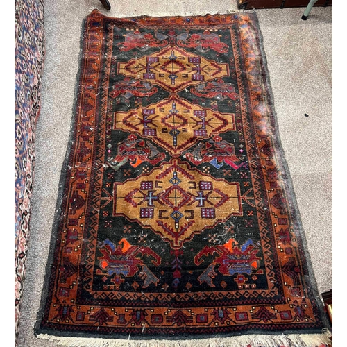 1421 - RED & BLACK MIDDLE EASTERN RUG, 170 X 102 CM