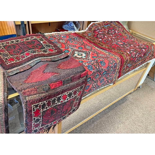 1433 - RED & BLACK MIDDLE EASTERN SADDLE BAG 92 X 45 CM, 2 MIDDLE EASTERN RUGS 82 X 58 CM & 93 X 52 CM -3-