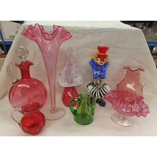 3072 - LATE 19TH CENTURY CRANBERRY GLASSES, VASE, BOWL, CLARET JUG, ETC & VARIOUS OTHER ART GLASS