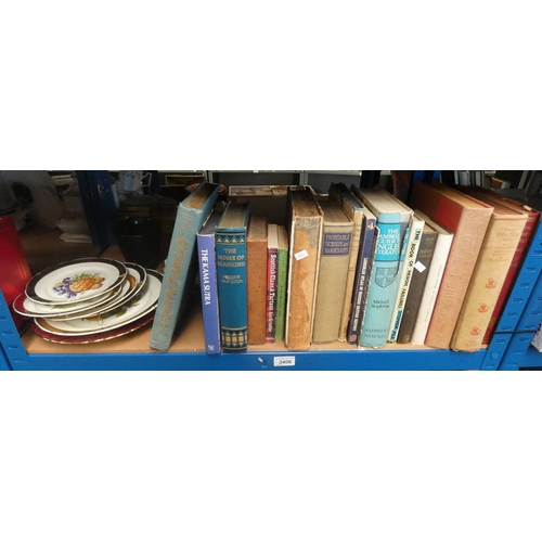 3406 - 1 SHELF OF BOOKS & ORNAMENTS INCLUDING THE TEMPEST ILLUSTRATED BY PAUL WOODROFFE, ETC