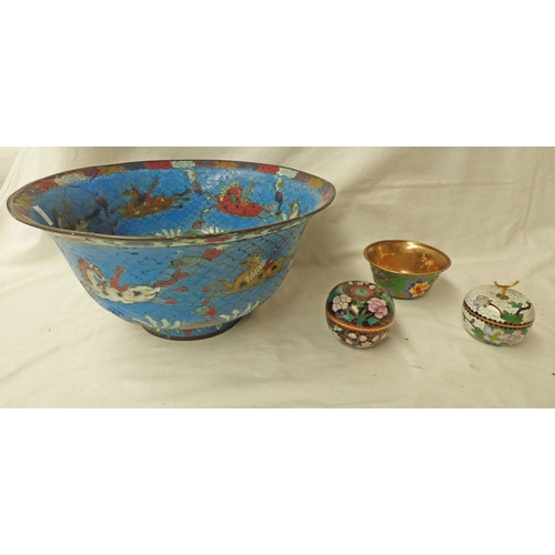 3410 - CLOISONNE BOWL 29CM DIAMETER, 2 LIDDED CLOISONNE BOXES & 1 OTHER CLOISONNE BOWL