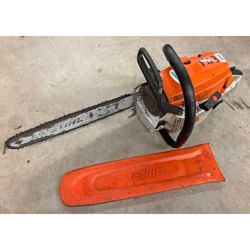 6058 - STIHL 15'' MS261 CHAINSAW WITH HEATED HANDLES