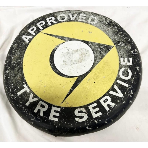 1028 - PAINTED METAL DUNLOP SIGN ''APPROVED TYRE SERVICE'' 60 CM ACROSS