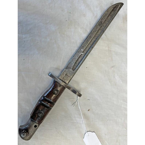 1066 - US 1917 BAYONET BY REMINGTON WITH 20.3CM LONG CUT DOWN BLADE