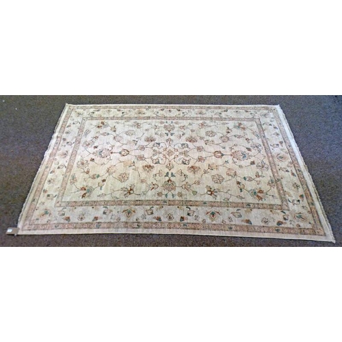 5246 - MIDDLE EASTERN CARPET WITH CREAM & BROWN FLORAL PATTERN , 267 CM LONG  X 173 CM WIDE