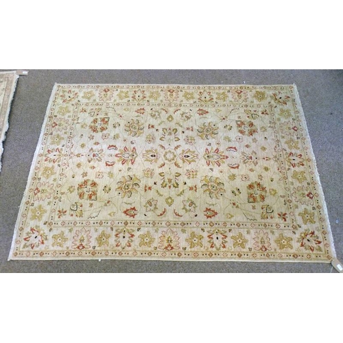 5249 - MIDDLE EASTERN RUG WITH CREAM AND RED PATTERN 235 CM LONG X 167 CM WIDE