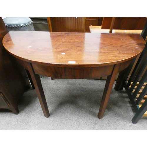 5289 - 19TH CENTURY MAHOGANY HALF MOON TABLE ON SQUARE SUPPORTS, 121CM WIDE