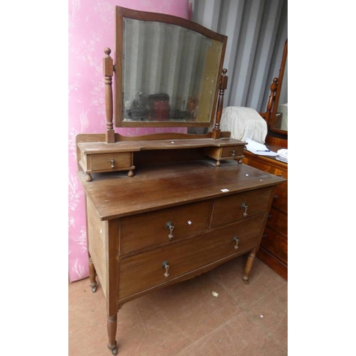 5366 - MAHOGANY DRESSING TABLE WITH MIRROR & 2 FRIEZE DRAWERS OVER BASE WITH 2 SHORT AND ONE LONG DRAWER ON... 