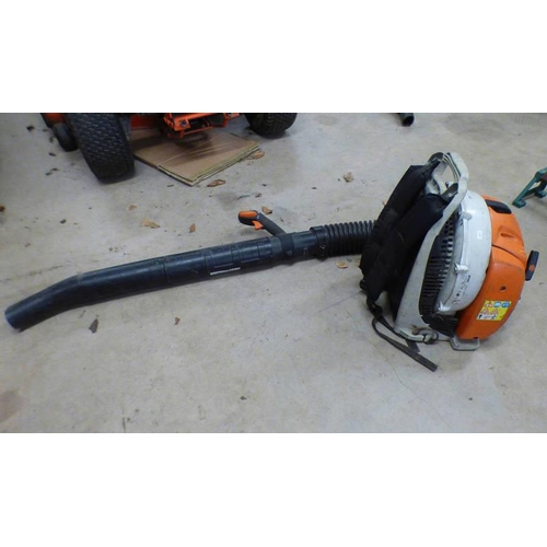 6018 - STIHL BLOWER BR430 BACK PACK LEAF BLOWER