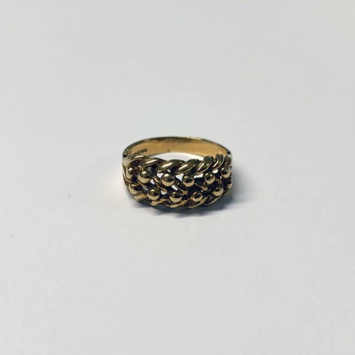 76 - 9CT GOLD WEAVE RING - 2.7 G, RING SIZE I