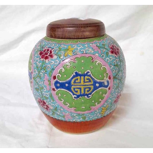 3062 - CHINESE PORCELAIN GINGER JAR WITH FLORAL DECORATION, 20CM TALL