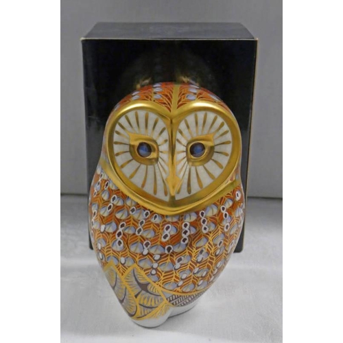 3070 - ROYAL CROWN DERBY IMARI PAPERWEIGHT BARN OWL, SILVER STOPPER AND BOX