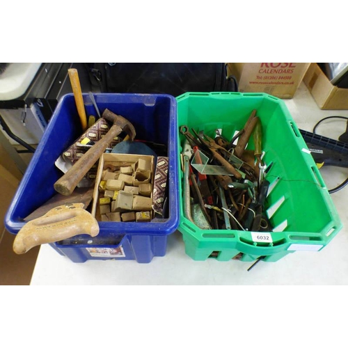 6032 - 2 BOXES OF VARIOUS TOOLS TO INCLUDE SAWS, HAMMERS, SCREWS ETC.