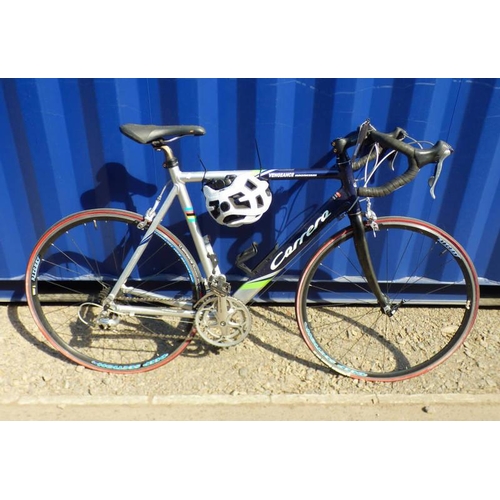 Carrera vengeance road bike hot sale