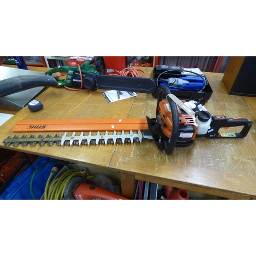 6067 - STIHL HS 74  2 STROKE PETROL HEDGE TRIMMER