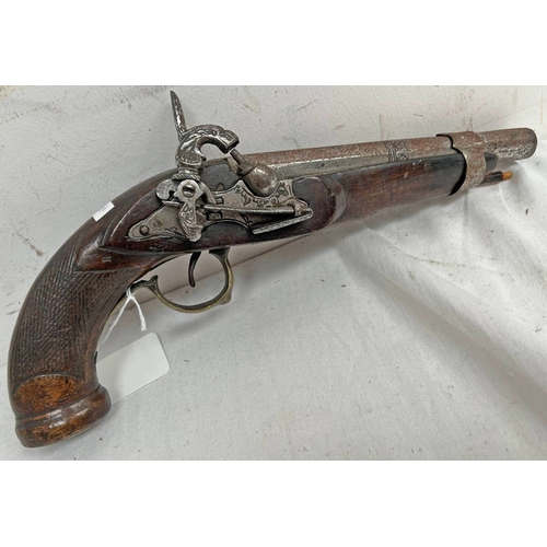 1006 - TURKISH PERCUSSION PISTOL WITH 19.4 CM LONG TWO STAGE BARREL, CHEQUERED STOCK AND BRASS MOUNTS