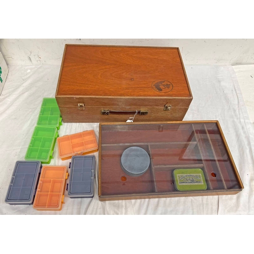 1022 - RICHARD WHEATLEY WOODEN FISHING BOX AND A SELECTION OF PLASTIC FLY BOXES