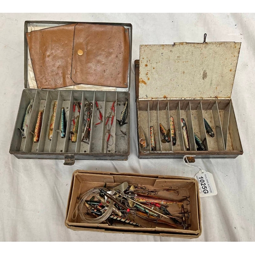 1025G - 2 METAL FISHING TINS WITH CONTENTS OF MINNOWS, ETC TO INCLUDE MAKERS SUCH AS HATTON, HEREFORD, ETC