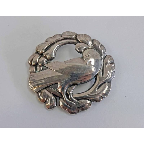 107 - GEORG JENSEN DANISH SILVER DOVE BROOCH, NO 70 - 6CM DIAMETER