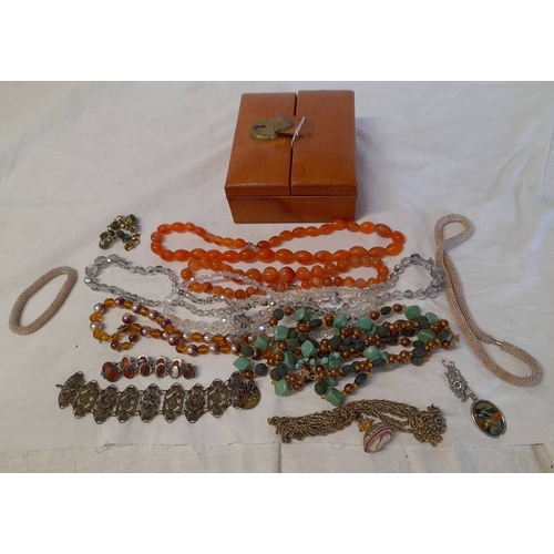 109 - 2 AGATE BEAD NECKLACES, FACETED GLASS BEAD NECKLACE, VARIOUS OTHER NECKLACES ETC. IN A JEWELLERY BOX