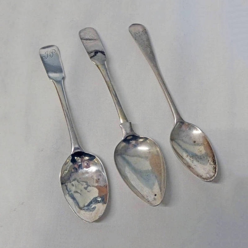 152 - 2 19TH CENTURY SCOTTISH PROVINCIAL SILVER TEASPOONS: DAVID GRAY OF DUMFRIES, JOHN HERON OF GREENOCK ... 