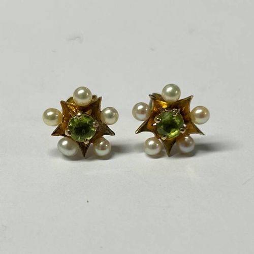 199 - PAIR 9CT GOLD PEARL & PERIDOT EARSTUDS