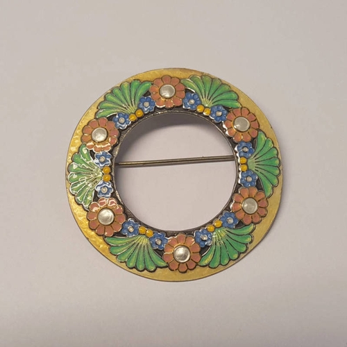 238 - ARTS & CRAFTS SILVER & ENAMEL FLORAL DECORATED CIRCULAR BROOCH - 5.4CM DIAMETER