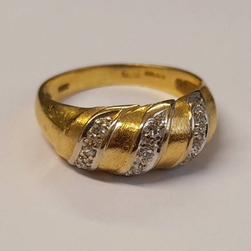 282 - 18CT GOLD DIAMOND SET RING - 5.1G