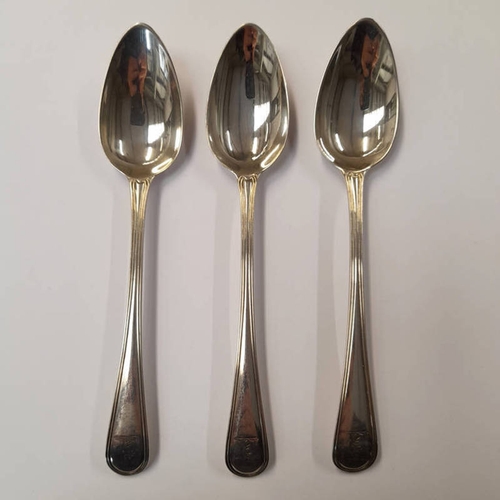 33 - SET OF 3 GEORGE III SILVER DESSERT SPOONS BY GODBEHERE & WILSON, LONDON CIRCA 1796 - 90G