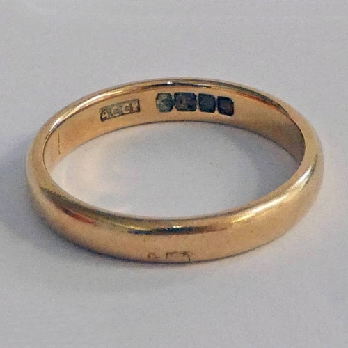 331 - 18CT GOLD WEDDING BAND, RING SIZE I, 2.6 G