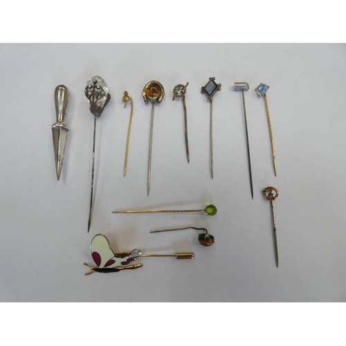 41 - 9CT GOLD PEARL SET TIE PIN, SILVER AGATE SET TIE PIN, VARIOUS OTHERS, ETC