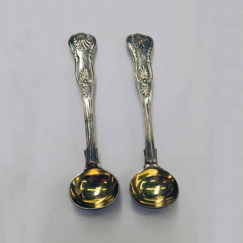 50 - PAIR OF VICTORIAN SILVER SALT SPOONS WITH GILT BOWLS BY JOHN & HENRY LIAS LONDON 1840/41 - 52G