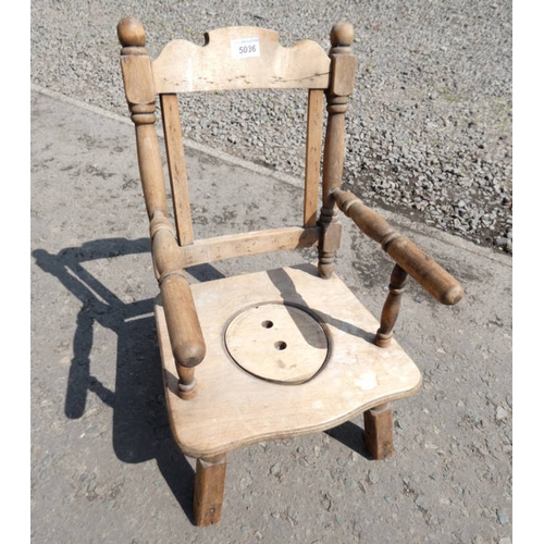 5036 - 20TH CENTURY CHILD'S COMMODE ON TURNED SUPPORTS