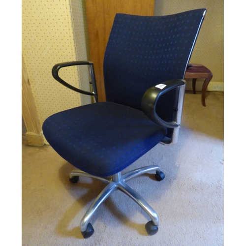 5102 - BLUE SWIVEL DESK ARMCHAIR