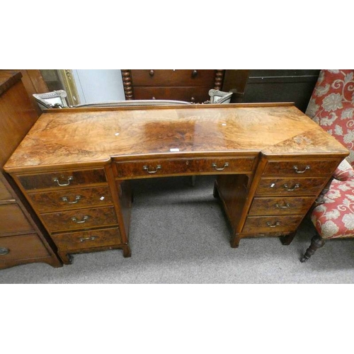 5430 - LATE 19TH/EARLY 20TH CENTURY WALNUT DRESSING TABLE WITH 9 DRAWERS . 152 CM LONG - SOLD PLUS VAT