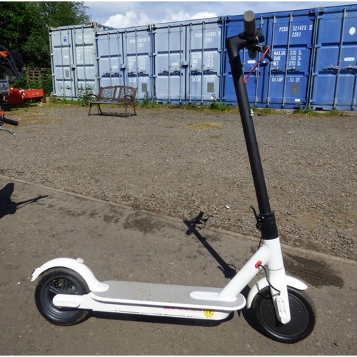 6003 - KILRUSH VENTURES LIMITED ELECTRIC SCOOTER WITH CHARGER