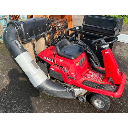 6087 - HONDA 3009 RIDE ON LAWNMOWER -KEYS IN OFFICE