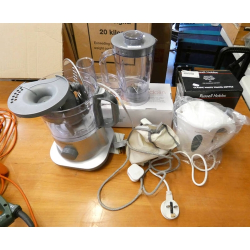 6093 - KENWOOD BLENDER, RUSSEL HOBBS KETTLE, ETC