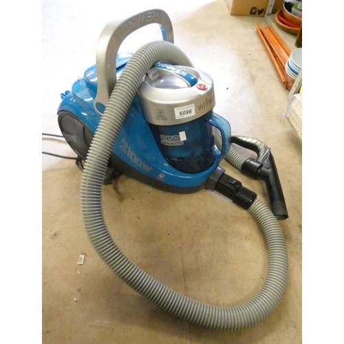 6096 - HOOVER 260 AIRWATTS 2100W VACUUM CLEANER