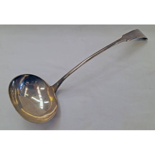 98 - 19TH CENTURY SCOTTISH PROVINCIAL SILVER FIDDLE PATTERN SOUP LADLE BY WILLIAM JAMIESON, ABERDEEN CIRC... 