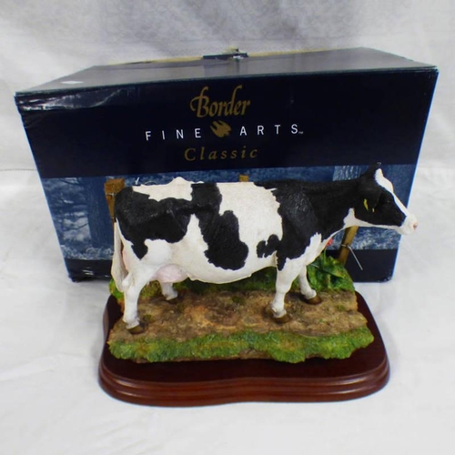 3016 - BORDER FINE ART FIGURE FAMILY TODAY HOLSTEIN FRIESIAN COW