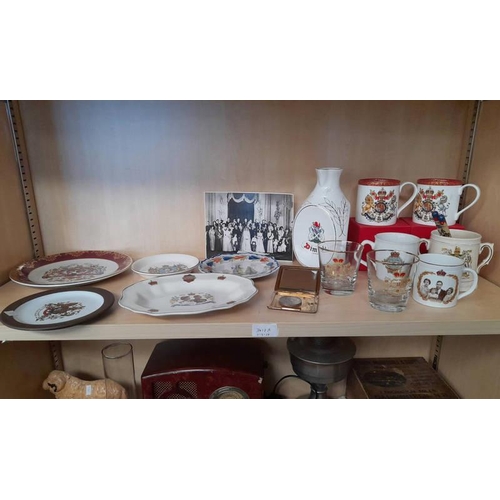 3417A - EXCELLENT SELECTION OF COMMEMORATIVE QUEEN ELIZABETH II PORCELAIN, TUMBLERS, COINS ETC OVER 1 SHELF