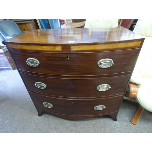 40 - 19TH CENTURY INLAID MAHOGANY BOW FRONT CHEST OF 3 DRAWERS ON BRACKET SUPPORTS 88 CM TALL X 89 CM WID... 