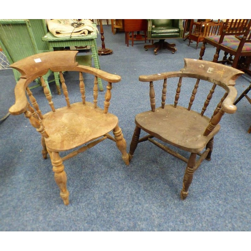 44 - 2 EARLY 20TH CENTURY CAPTAINS CHAIR ON TURNED SUPPORTS