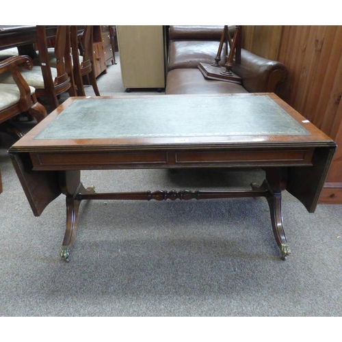 504 - 20TH CENTURY MAHOGANY SOFA TABLE WITH LEATHER INSET TOP & BRASS PAW FEET.  92 CM LONG