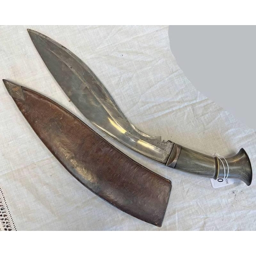 1300 - NEPALESE KUKRI WITH 28.5CM LONG CURVED FULLERED STEEL BLADE, GREEN HORN GRIP WITH ITS LEATHER SCABBA... 