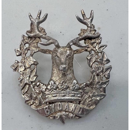 1310 - GORDON HIGHLANDERS STAFF OFFICERS WHITE METAL BADGE