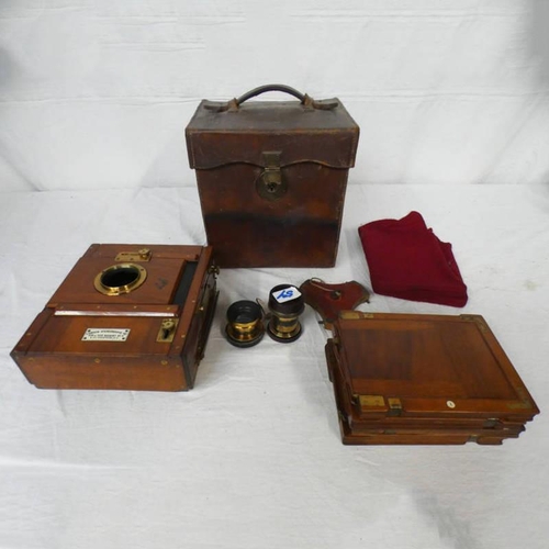 4022 - LONDON STEREOSCOPIC CO. BRASS & MAHOGANY EXTENDING PLATE CAMERA